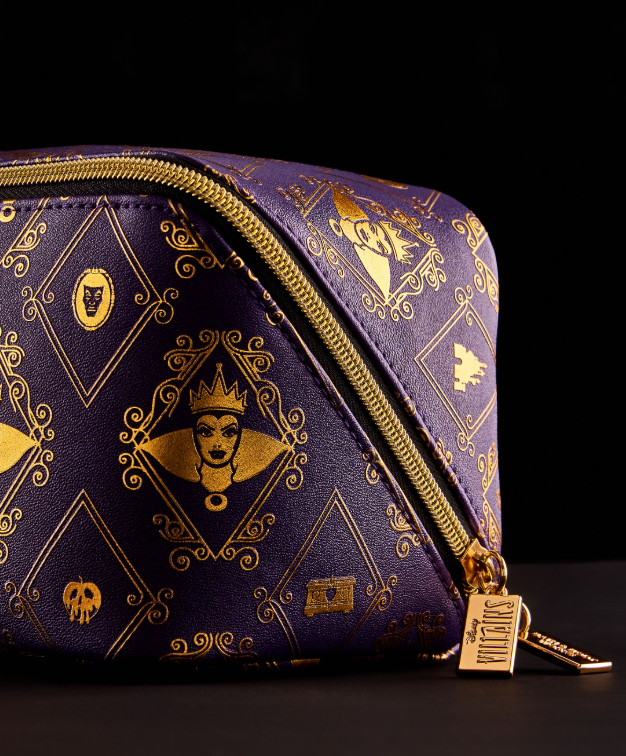 Bath & Body Evil Queen Cosmetic Bag - PRE ORDEN