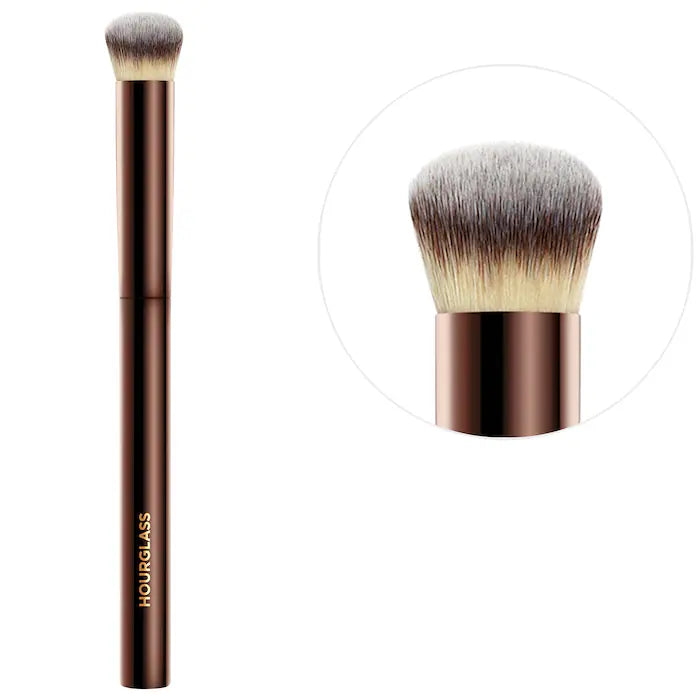Hourglass Vanish™ Seamless Finish Concealer Brush - PRE ORDEN