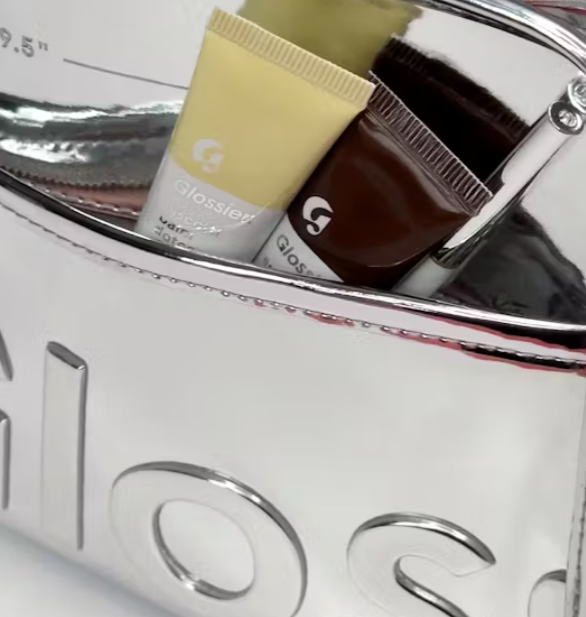 Glossier Chrome Beauty Bag PRE ORDEN